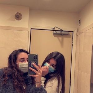 Meet your Posher, Maria